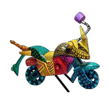 Alebrije Motocicleta  (Madera de Copal) Ruedas Móviles