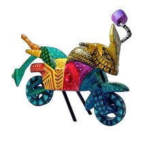 Alebrije Motocicleta  (Madera de Copal) Ruedas Móviles