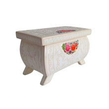 Caja Olinalá Marrana Grande Rayado Vacío (Beige-Blanco-Flores a Color)