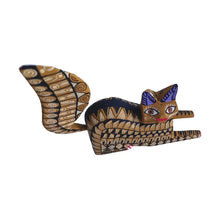 Alebrije Gato #2 Mediano  (Madera de Copal)