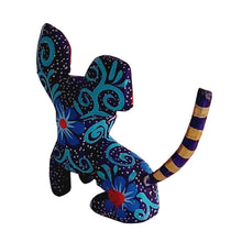 Alebrije Perrito Chihuahua Chico  (Madera de Copal)
