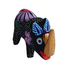 Alebrije Rinoceronte Chico  (Madera de Copal)