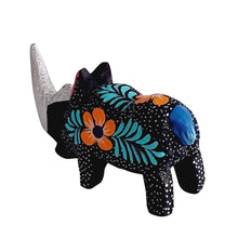 Alebrije Rinoceronte Chico  (Madera de Copal)