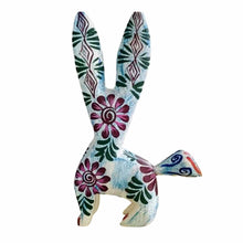 Alebrije Conejo Orejón Blanco  (Madera de Copal)