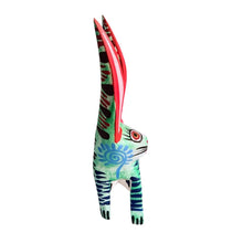 Alebrije Conejo Orejón Oaxaca Blanco/Verde Orejas Rojas  (Madera de Copal)