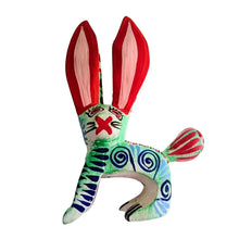 Alebrije Conejo Orejón Oaxaca Blanco/Verde Orejas Rojas  (Madera de Copal)