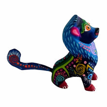 Alebrije León Azul Taller Jacobo y María Ángeles (Madera de Copal)