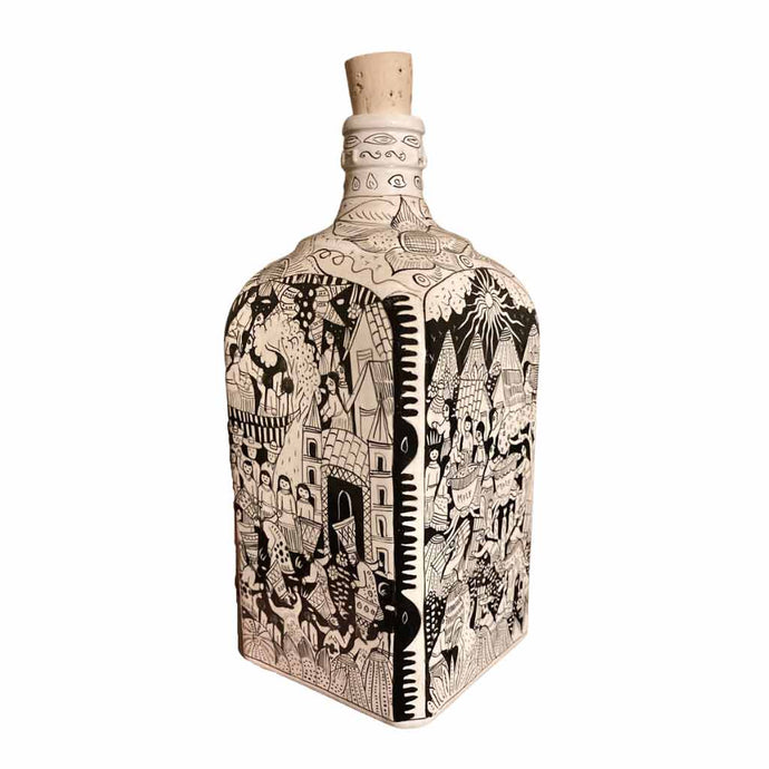 Botella de Cerámica Finamente Decorada a Mano con Escenas Típicas. (Alfarería Artística) PIEZA ÚNICA