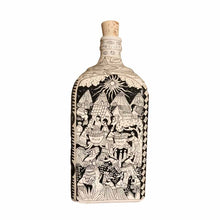 Botella de Cerámica Finamente Decorada a Mano con Escenas Típicas. (Alfarería Artística) PIEZA ÚNICA