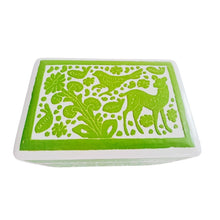 Caja Olinalá Mini Rayado (Blanco /Verde) Venado/Pez/Pájaro