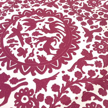 OxM.M Charola Olinalá Artesanía mexicana originaria de Olinalá, Guerrero.  Designación de origen mexicana.  Elaborada a mano con técnica de "rayado vacío";  sobre madera y con pinturas vegetales.