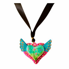 Collar Corazón Angelito Turquesa (Papel Mache)