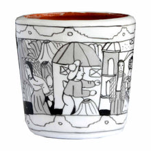 OxM.Mx Mezcalero Mexicano Exquisita pieza de alfarería artística en forma de mezcalero pintada a mano en blanco y negro con escenas típicas profusamente determinadas, por indígenas del estado de Guerrero