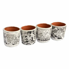 OxM.Mx Mezcalero Mexicano Exquisita pieza de alfarería artística en forma de mezcalero pintada a mano en blanco y negro con escenas típicas profusamente determinadas, por indígenas del estado de Guerrero