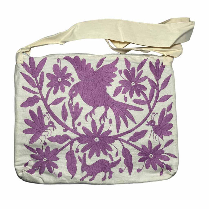 OxM.Mx Bolsa Morral Grande Dama Bordada en Tenango Artesanía otomí mexicana realizada en Tenango de Doria, Hidalgo. Producto Mexicano. Producto Artesanal. Hecho en México.