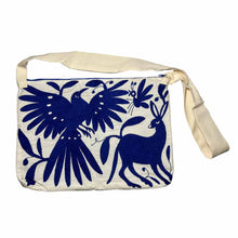 OxM.Mx Bolsa Morral Grande Dama Bordada en Tenango Artesanía otomí mexicana realizada en Tenango de Doria, Hidalgo. Producto Mexicano. Producto Artesanal. Hecho en México.