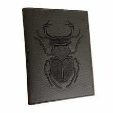Portapasaporte Individual en Curpiel Bordado - Escarabajo