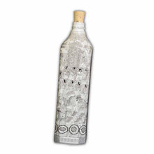 Botella Larga de Cerámica Finamente Decorada a Mano con Escenas Típicas. (Alfarería Artística) PIEZA ÚNICA