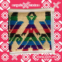 Cartera realizada por artesanos Mazahua del Estado de México; con diseños típicos de este pueblo indígena. Varios diseños.