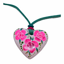 Collar Corazón Rosas Rosas (Papel Mache)