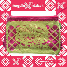 Cosmetiquera Jalisco. Diseño contemporáneo mexicano, cosmetiquera elaborada de PVC flexible y auténtico papel picado. Benik. Catrina