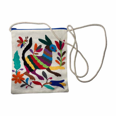 OxM.Mx Bolsa Morral Chica Dama para colgar en hombro Bordada en Tenango Artesanía otomí mexicana realizada en Tenango de Doria, Hidalgo. Producto Mexicano. Producto Artesanal. Hecho en México.